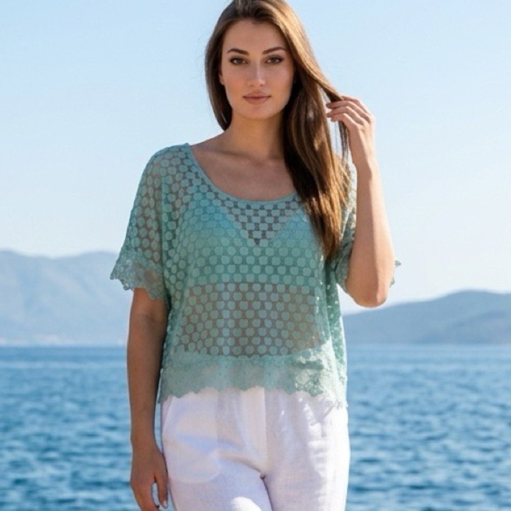 h.i.p. Vintage Women’s Green Polka Dot Mesh Top Size Medium